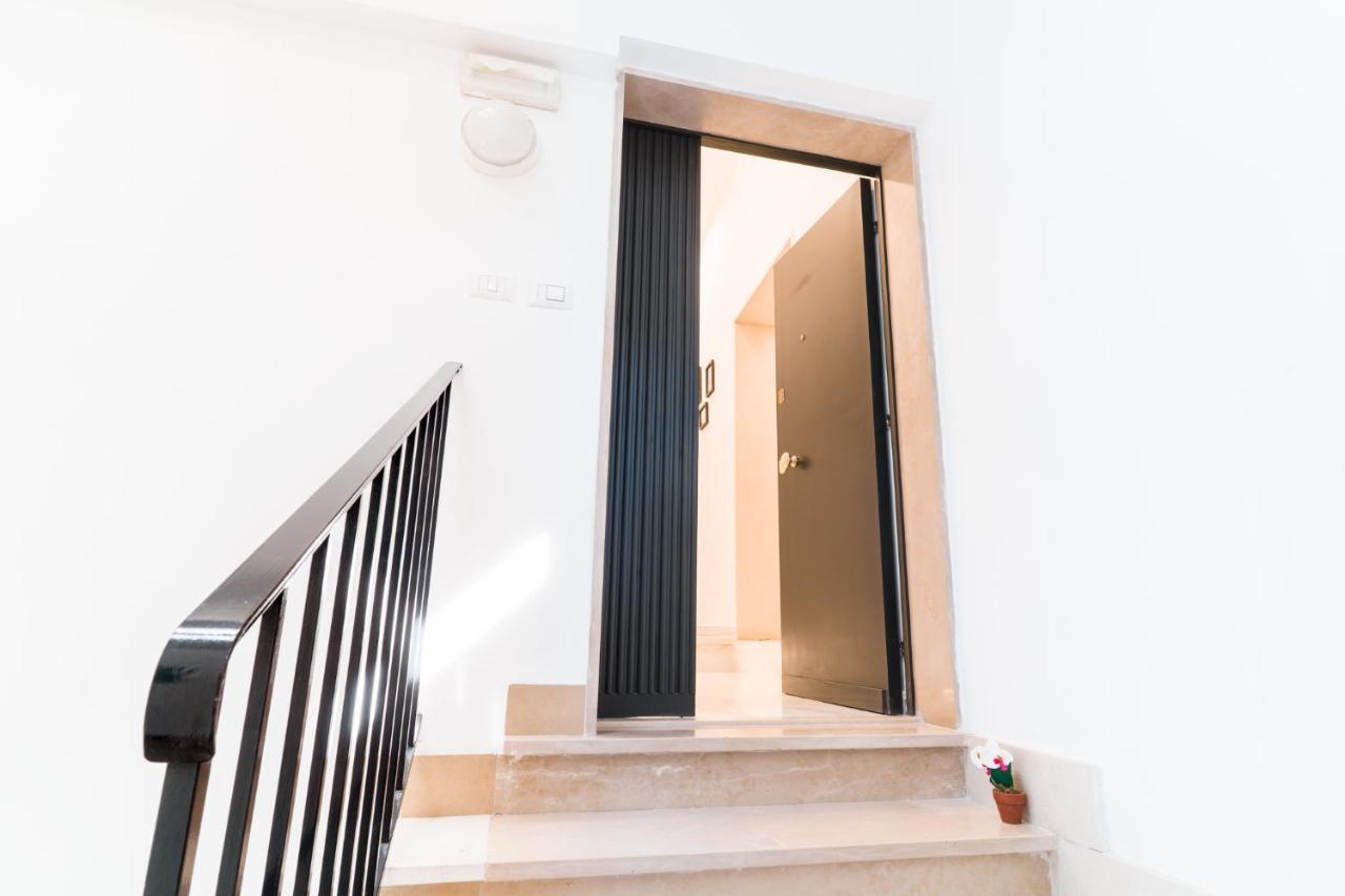 Guendalina Sweet Home - La Casetta Di Guendalina Trani Eksteriør bilde